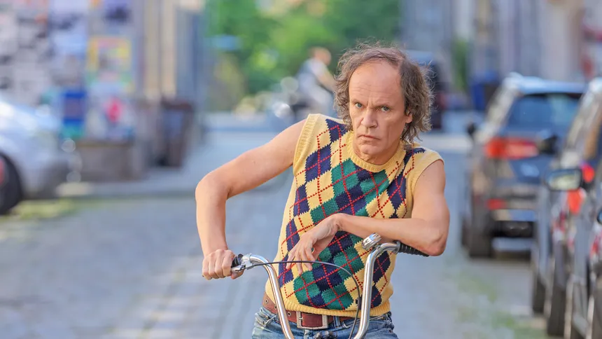 Pressefoto3-Olaf-Schubert-Jetzt-oder-Now-_HD_Foto-Amac-Garbe_1280x1280